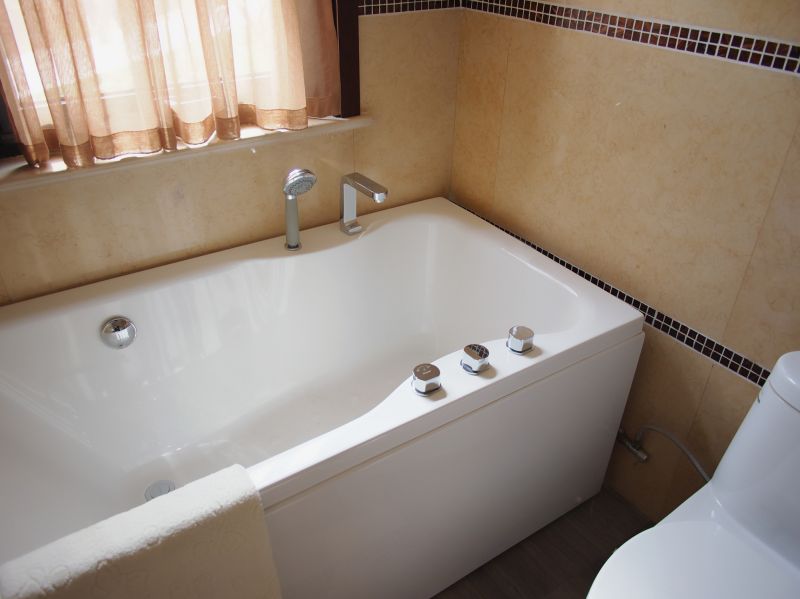 Porcelain Tub Resurfacing in Wausau, WI